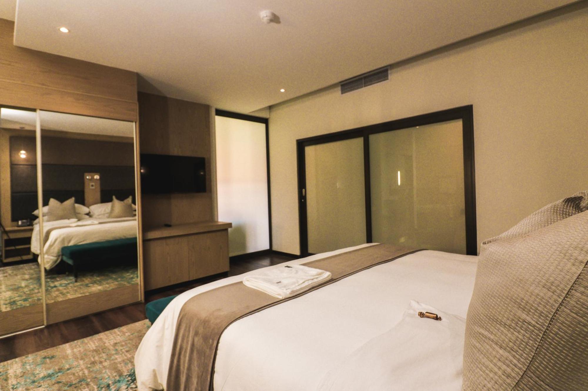 Happy Valley Hotel And Casino Ezulwini Exterior foto