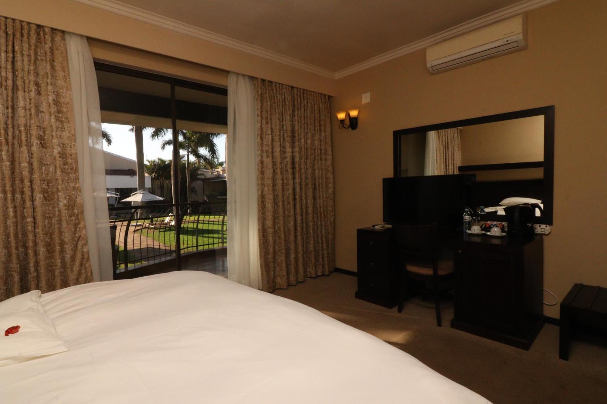 Happy Valley Hotel And Casino Ezulwini Exterior foto
